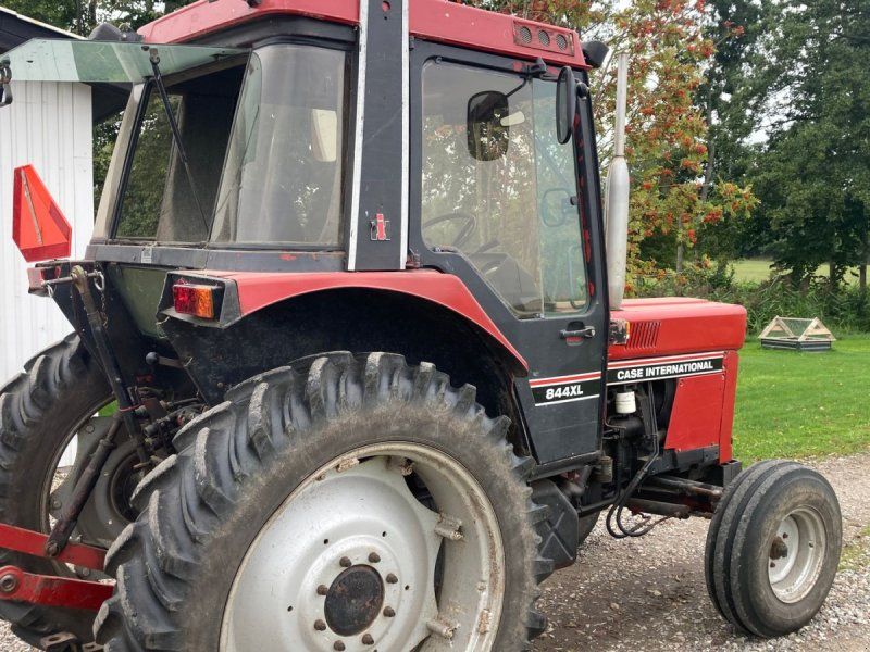 Case IH 844 XL