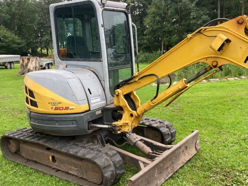 New Holland e50-2sr