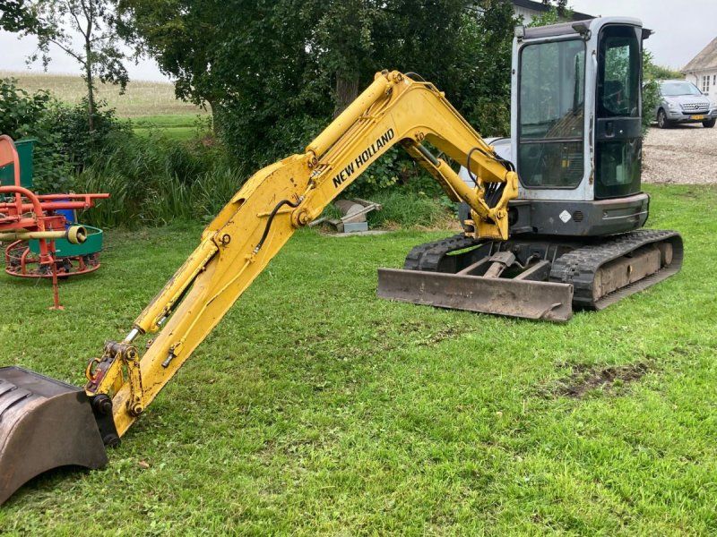 New Holland e50-2sr