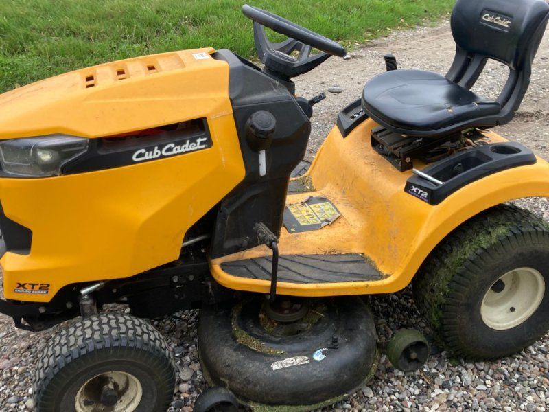 Cub Cadet XT2 PS107