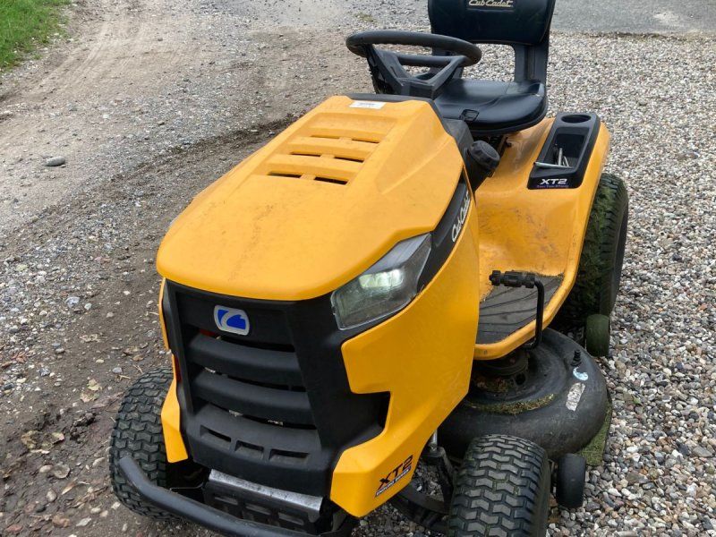 Cub Cadet XT2 PS107