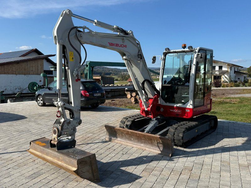 Takeuchi TB 260
