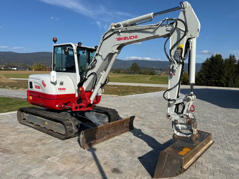Takeuchi TB 260