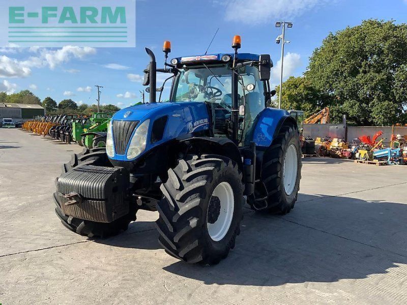 New Holland t7.235 auto command  (st27199)