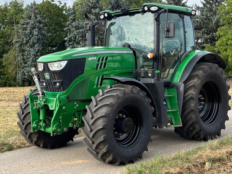 John Deere 6145R