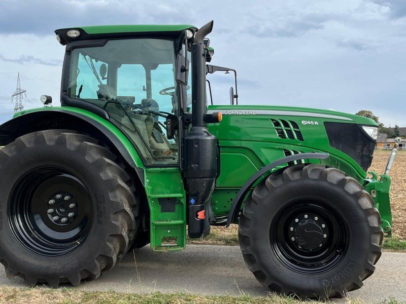 John Deere 6145R