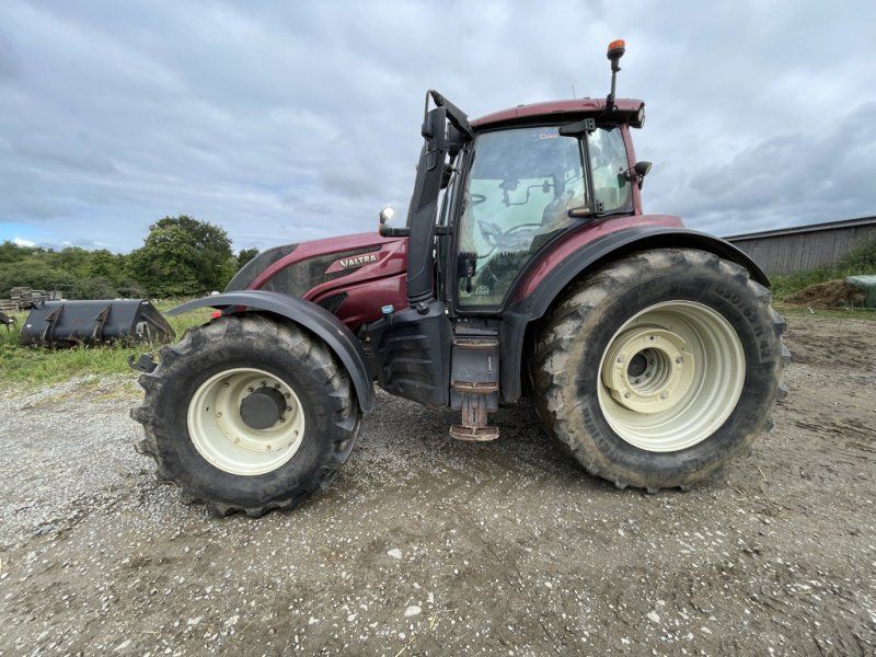 Valtra T254V