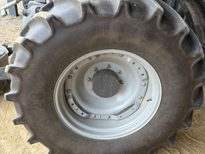 Massey Ferguson 7S.155