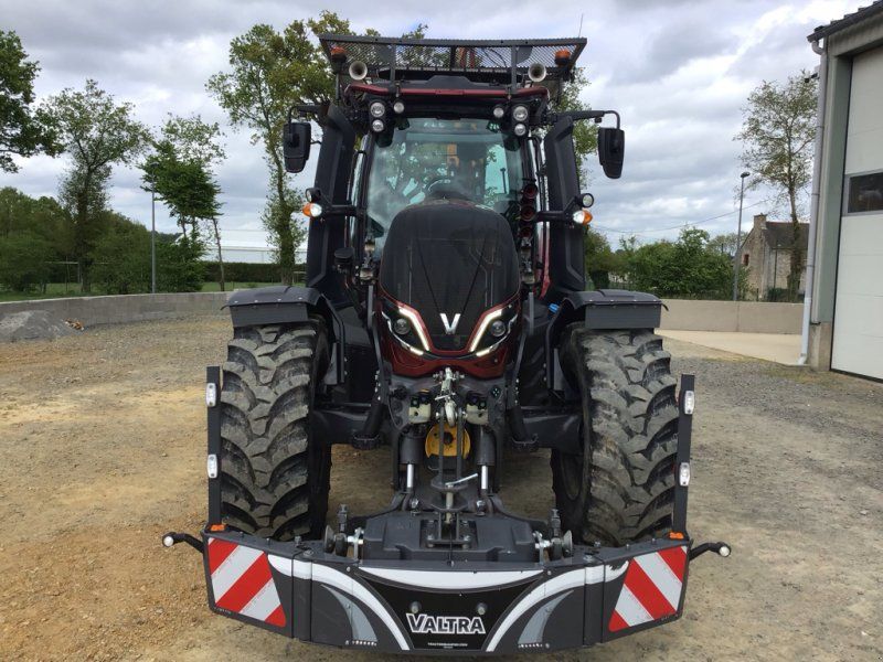 Valtra T145 Direct Skyview