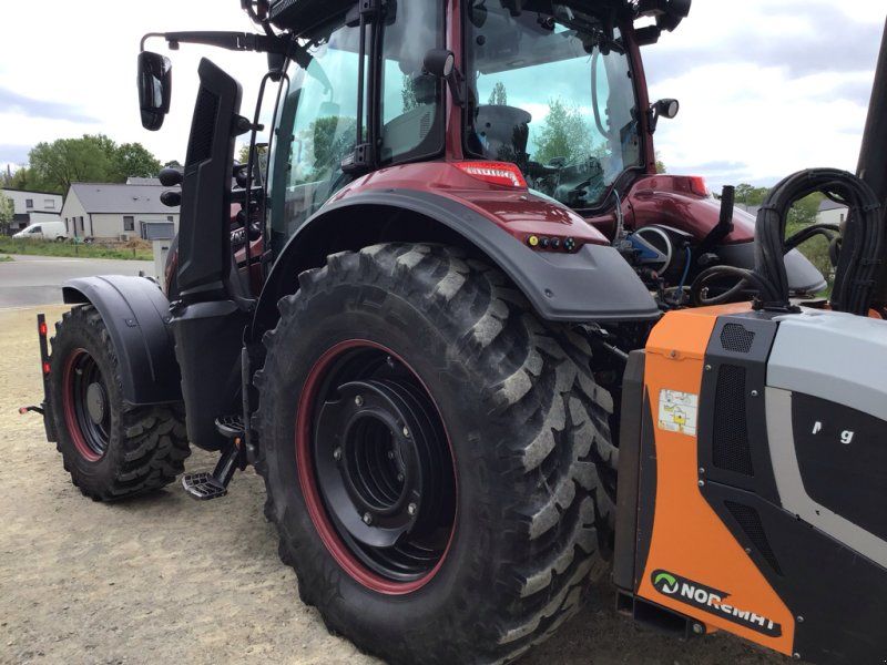 Valtra T145 Direct Skyview
