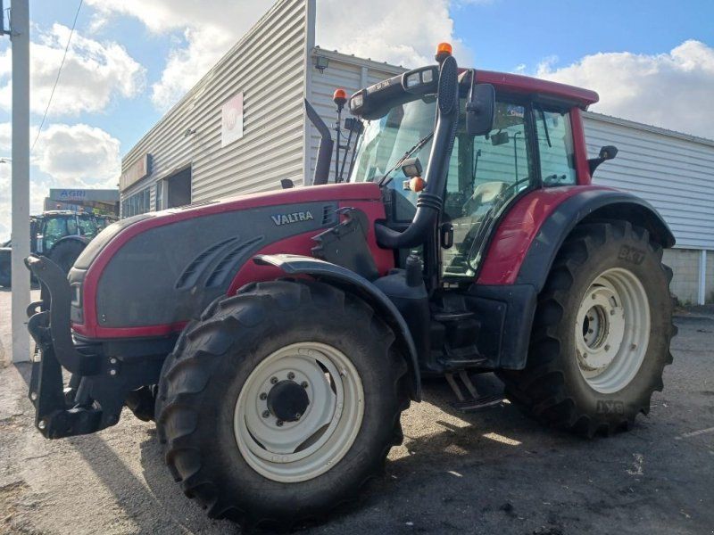 Valtra T152D