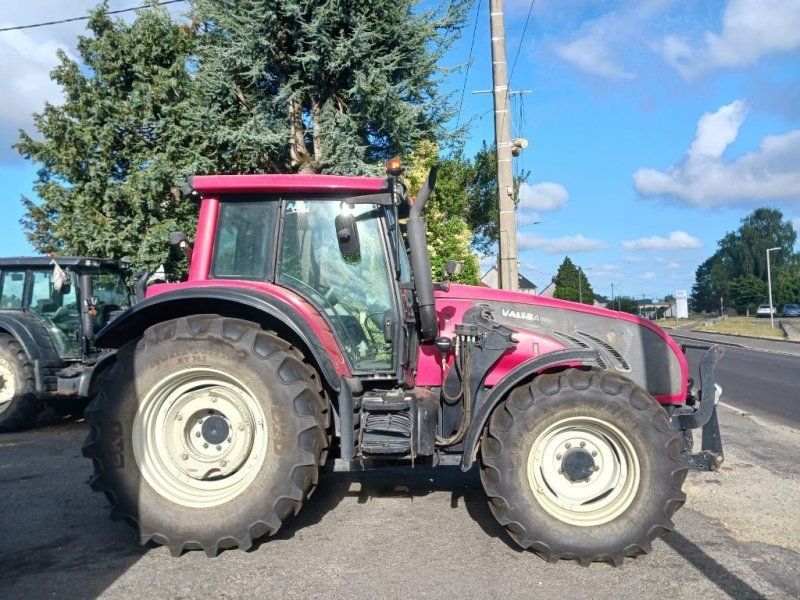 Valtra T152D