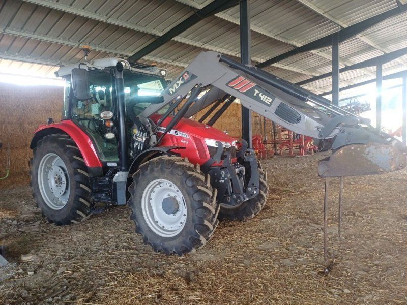Massey Ferguson 5713S DYNA-6 EFFICIENT