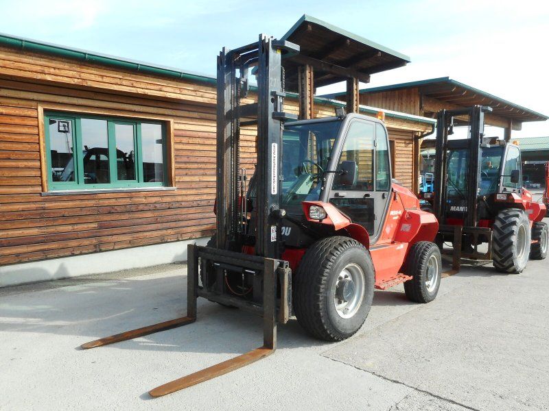 Manitou M30-4 Diesel Allradstapler mit Triplmast