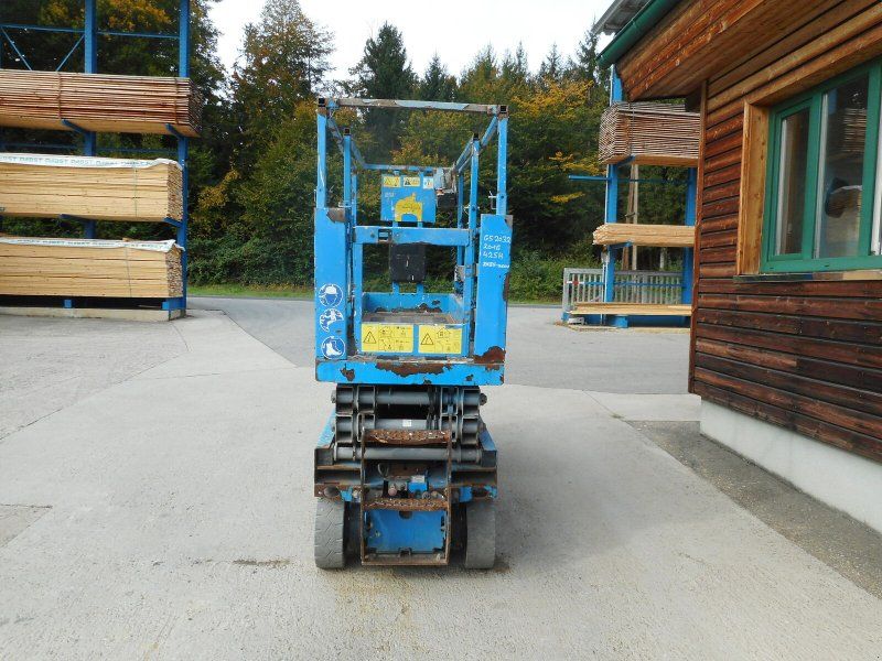Genie GS-2032 ( 8,13m )