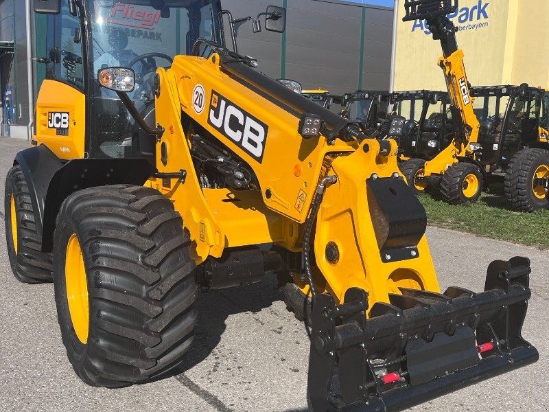 JCB TM 220 AGRI