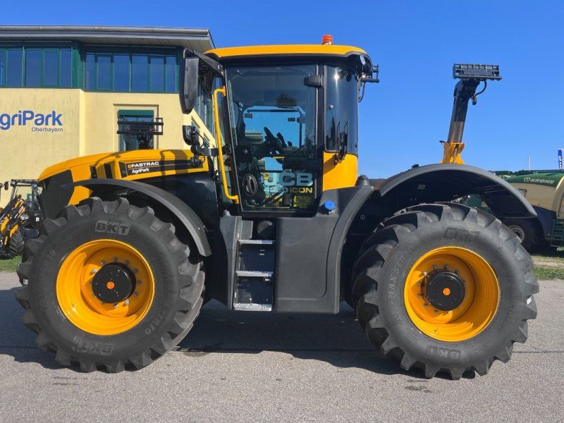JCB FASTRAC 4220 ICON