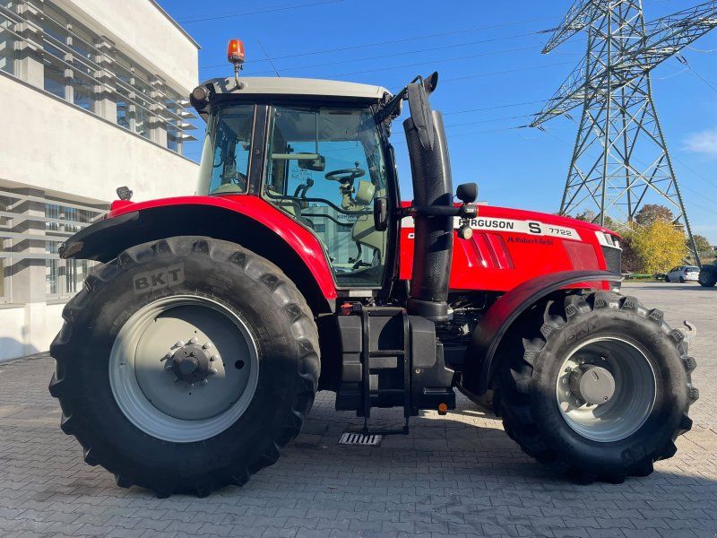 Massey Ferguson 7722S
