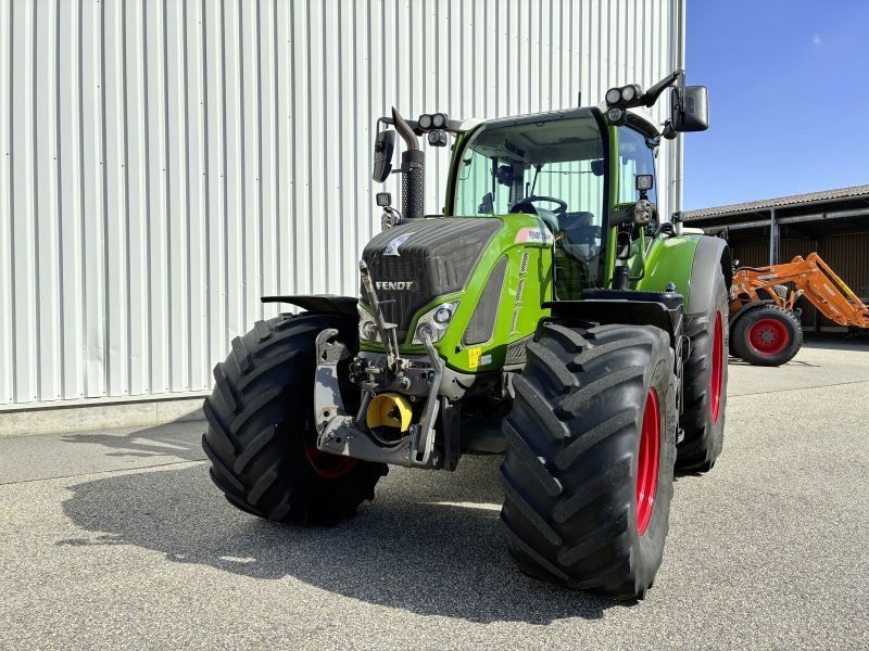 Fendt 724 VARIO S4 PROFI PLUS