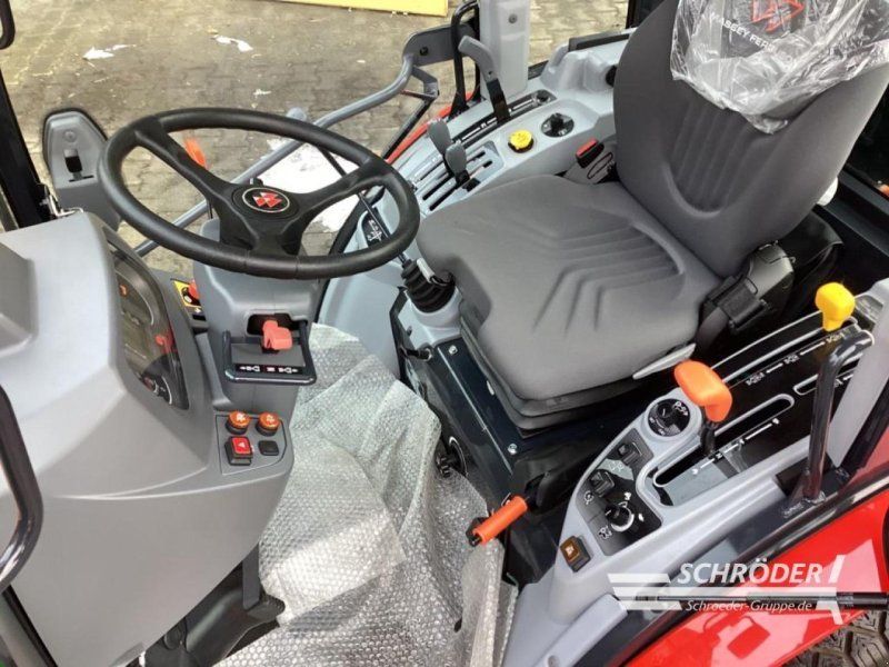 Massey Ferguson 1740 M HC