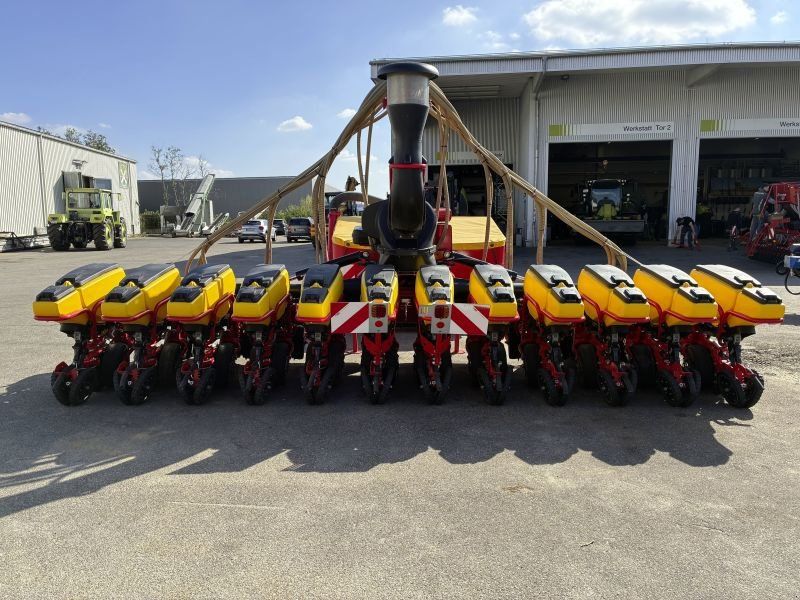 Väderstad TEMPO V TPV 12 + FH 2200