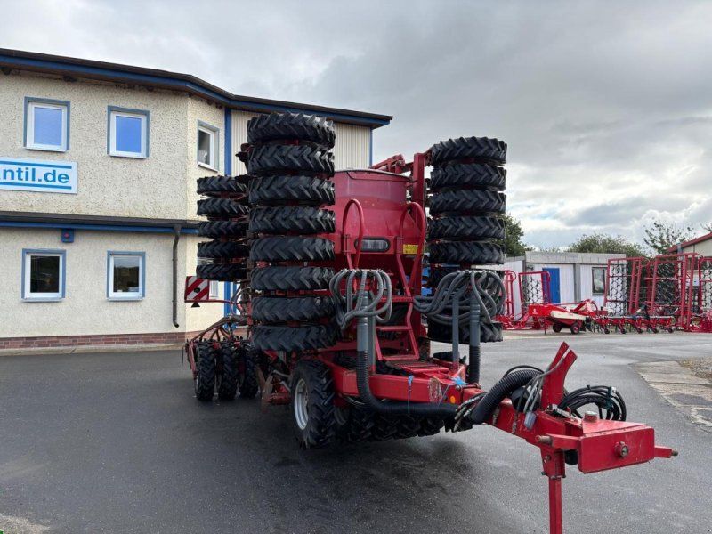 Horsch Pronto 6DC mit Düngeeinrichtung