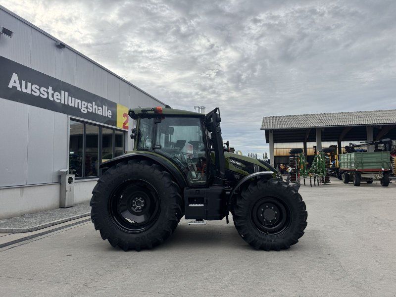 Valtra G135