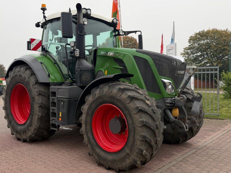 Fendt 826 Vario S4 Profi Plus