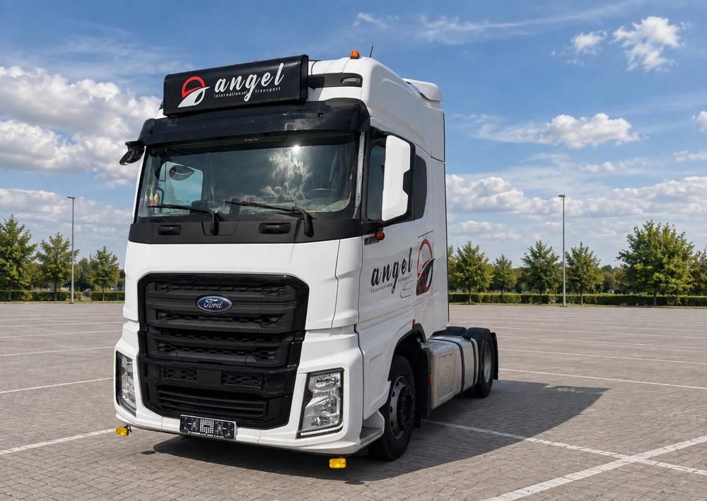 2023 Ford F-Max Tractor-Trailer