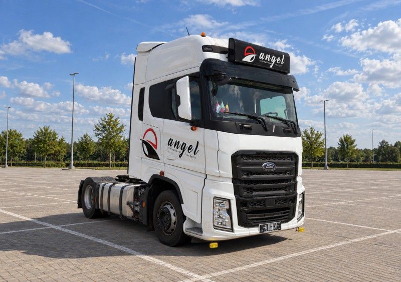2023 Ford F-Max Tractor-Trailer