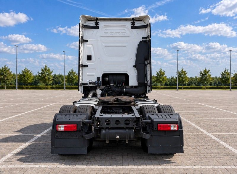 2023 Ford F-Max Tractor-Trailer