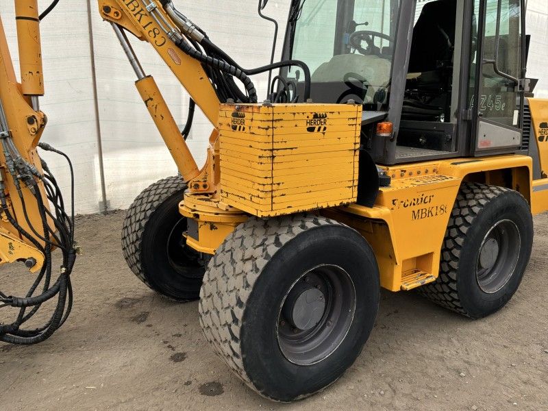 2009 Allmann AZ45e & Herder SHMH 150 Hedge Trimmer