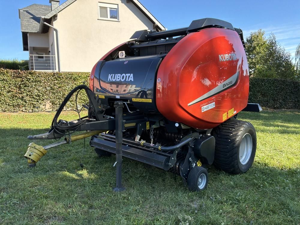 2016 Kubota BV 5200 SC 14 N Rundballenpresse