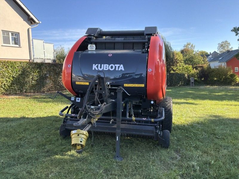 2016 Kubota BV 5200 SC 14 N Rundballenpresse