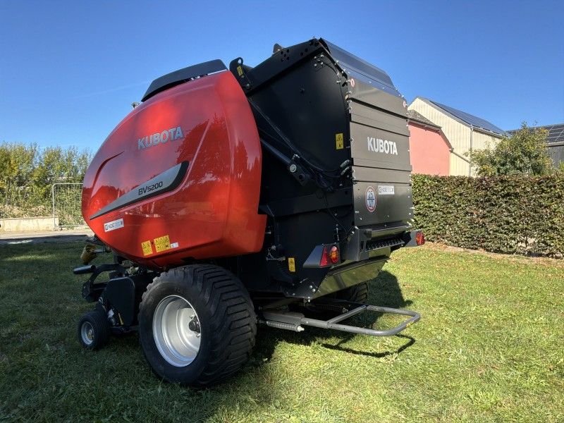 2016 Kubota BV 5200 SC 14 N Rundballenpresse