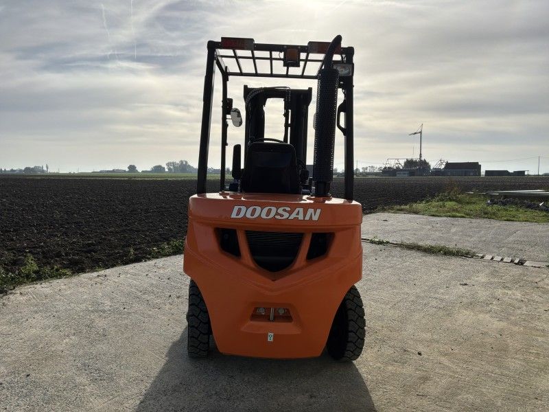2020 Doosan D25GP Gabelstapler (Vorführmaschine)