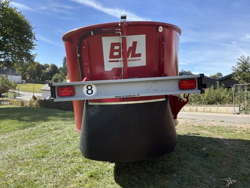 2023 Bvl V-MIX Plus 17N-2S Feed Mixer