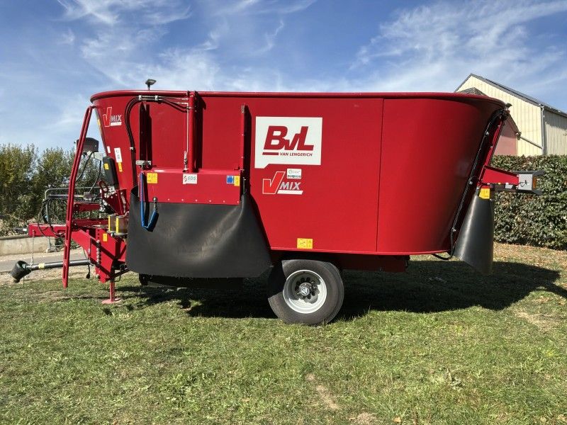 2023 Bvl V-MIX Plus 17N-2S Feed Mixer
