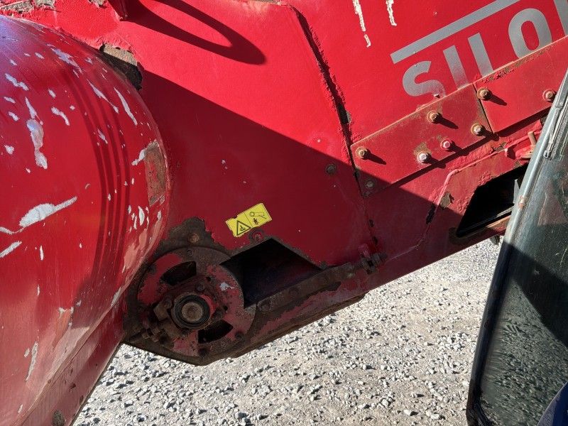 2015 Siloking Selfline 15 Selbstfahrender Futtermischwagen (renovierungsbedürftig)