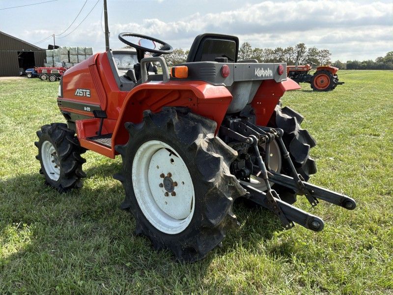 Kubota Aste A175 Four-Wheel-Drive Mini Tractor