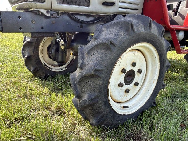 Yanmar F-220 Minitraktor mit Allradantrieb