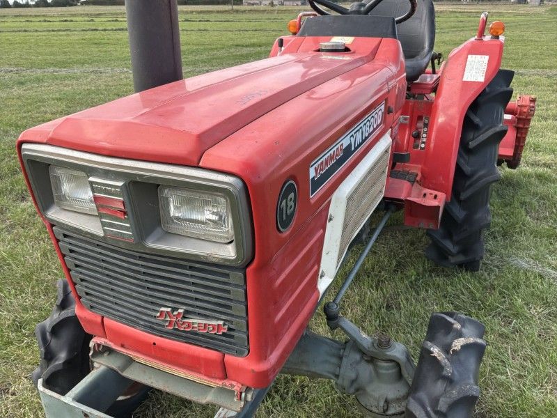 Yanmar YM1820D vierwielaangedreven minitractor met grondfrees