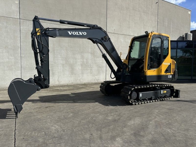 2010 Volvo EC55B Mid-Size Excavator