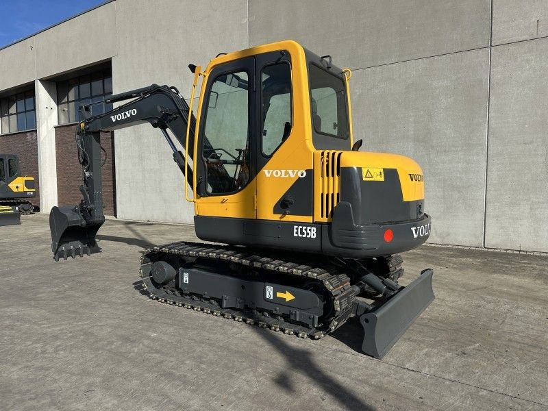 2010 Volvo EC55B Mid-Size Excavator