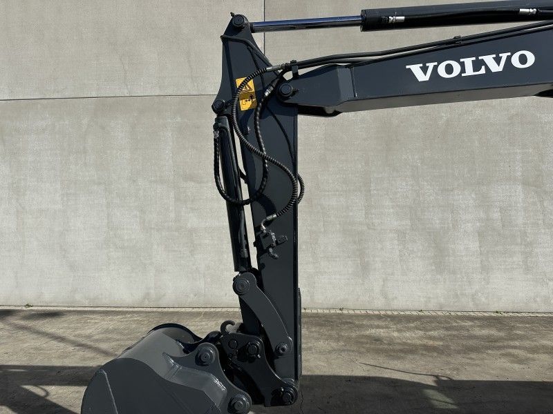 2010 Volvo EC55B Mid-Size Excavator