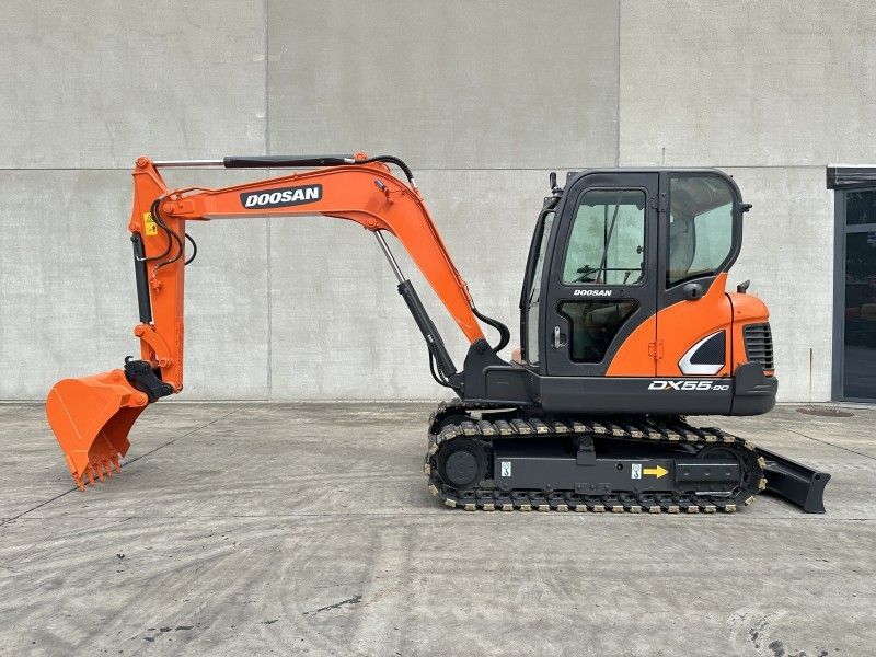 2018 Doosan DX55-9C Mid-Size Excavator