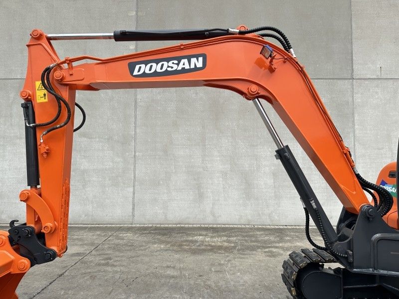 2018 Doosan DX55-9C Mid-Size Excavator