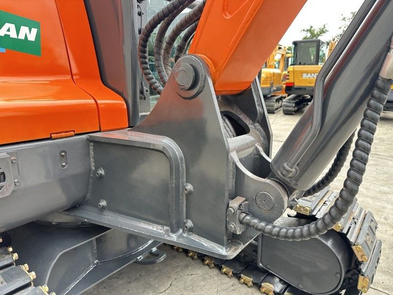 2018 Doosan DX55-9C Mid-Size Excavator