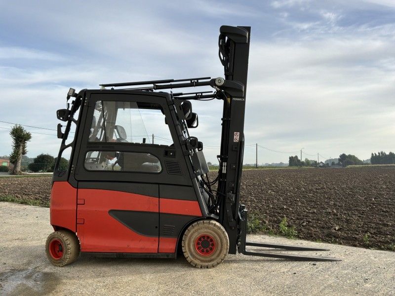 2018 Linde E25 Electric Forklift