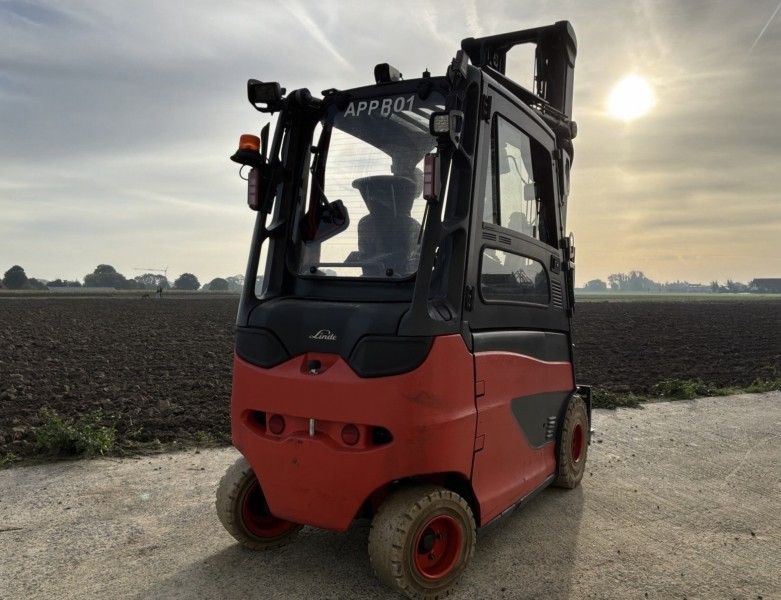 2018 Linde E25 Electric Forklift